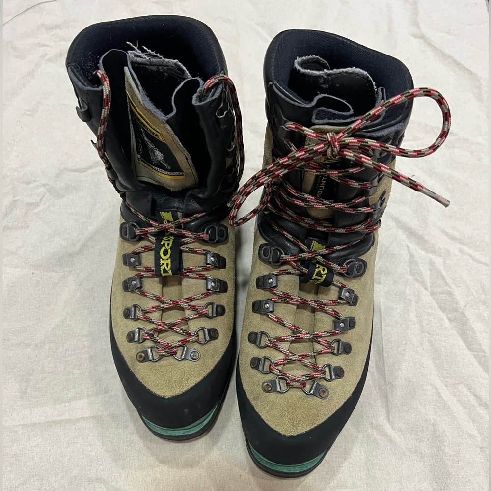 La Sportiva Nepal Men's Mountaineering Extreme Boots Outdoor Trekking  size 43